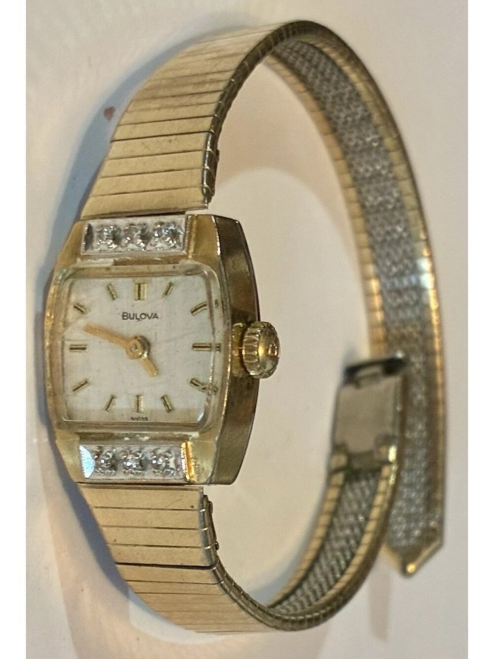Bulova Diamonds Ladies Vintage Mechanical Watch NON WORKING